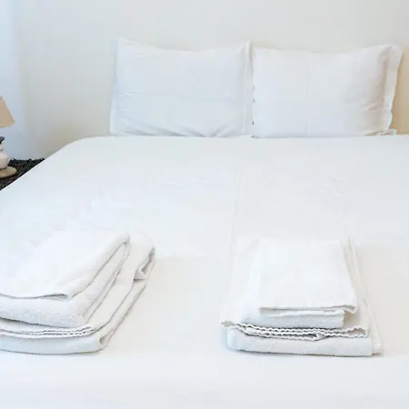 Double Bed Av Da Republic Guest house Lisbon